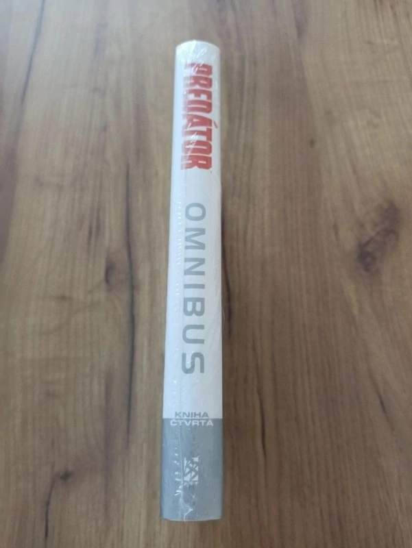KEVIN J. ANDERSON, DEAN ORMSTONE, NANCY COLLINS aj. - Predátor omnibus. Kniha čtvrtá