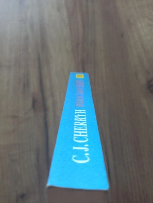 CAROLYN JANICE CHERRYH - Stárnoucí slunce – díl. 1 – Kesrith