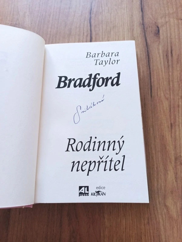 BARBARA TAYLOR BRADFORD - Rodinný nepřítel