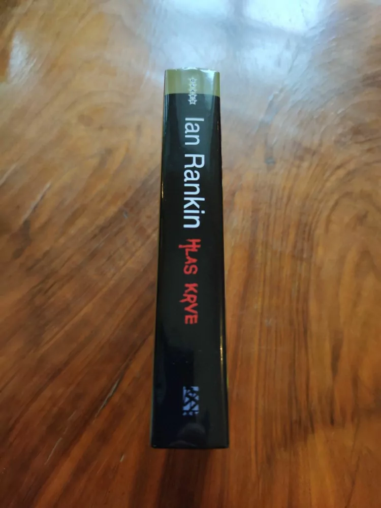 IAN RANKIN - Hlas krve