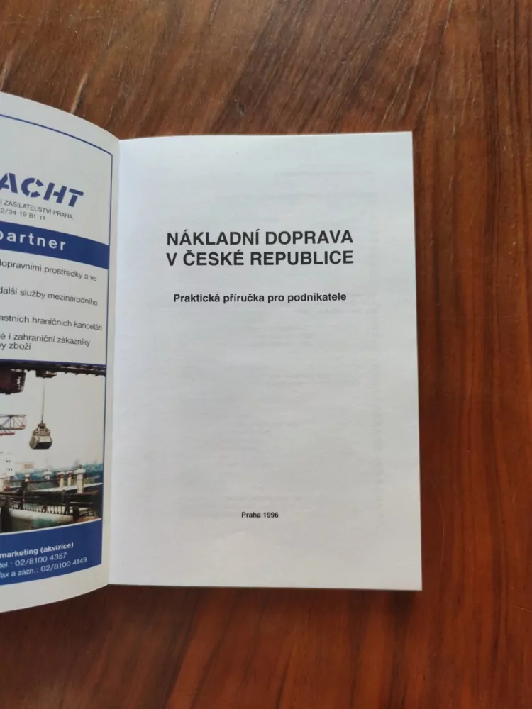 MILOŠ POHŮNEK, JOSEF ZATLOUKAL - Nákladní doprava v České republice