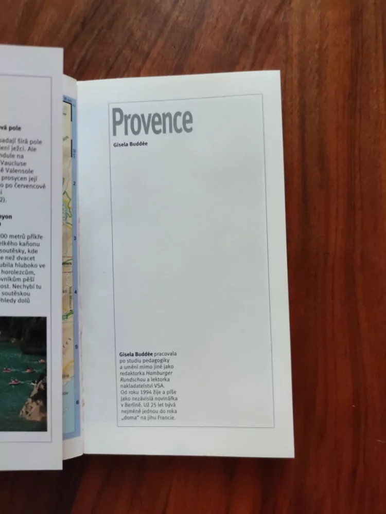 GISELA BUDDÉE - Provence