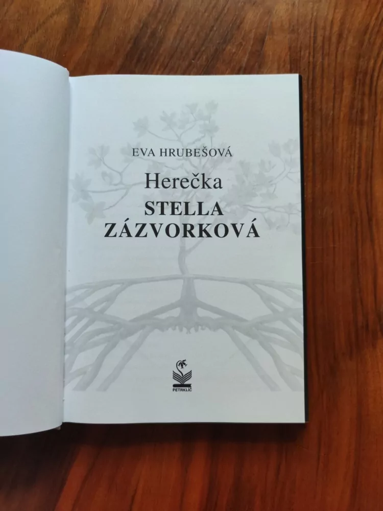 EVA HRUBEŠOVÁ - Herečka Stella Zázvorková