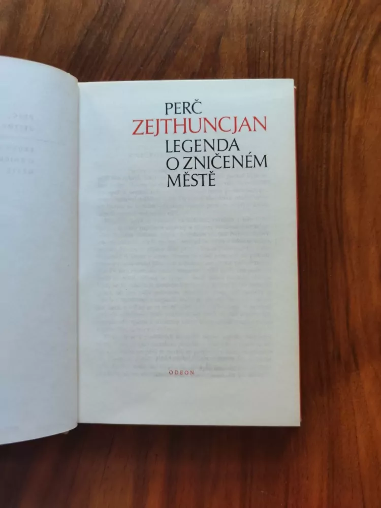 PERČ ZEJTHUNCJA - Legenda o zničeném městě