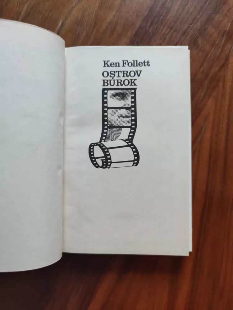 KEN FOLLET - Ostrov búrok
