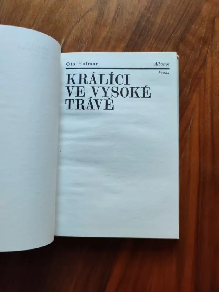 OTA HOFMAN - Králíci ve vysoké trávě