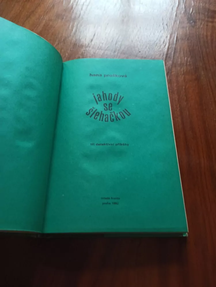HANA PROŠKOVÁ - Jahody se šlehačkou