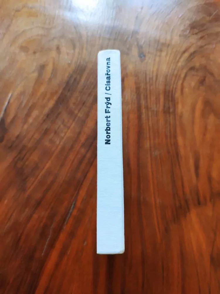 NORBERT FRÝD - Císařovna