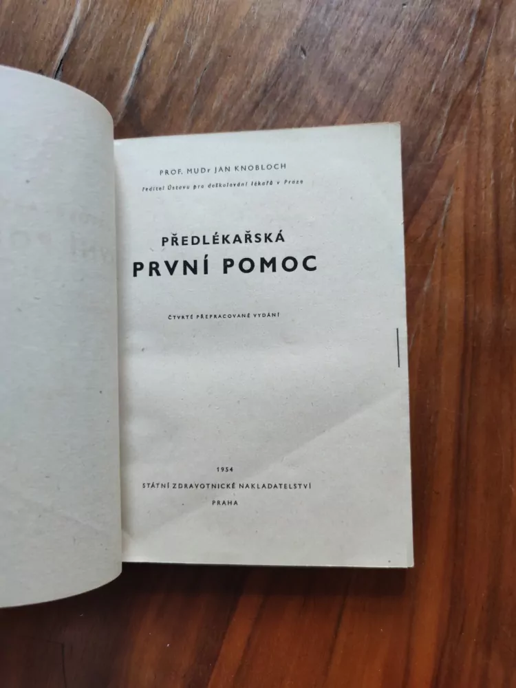 JAN KNOBLOCH - Předlékařská první pomoc