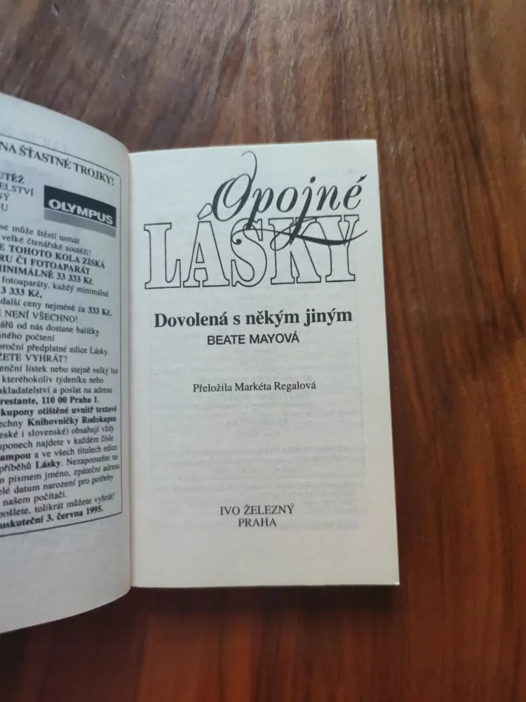 BEATE MAY - Dovolená s někým jiným