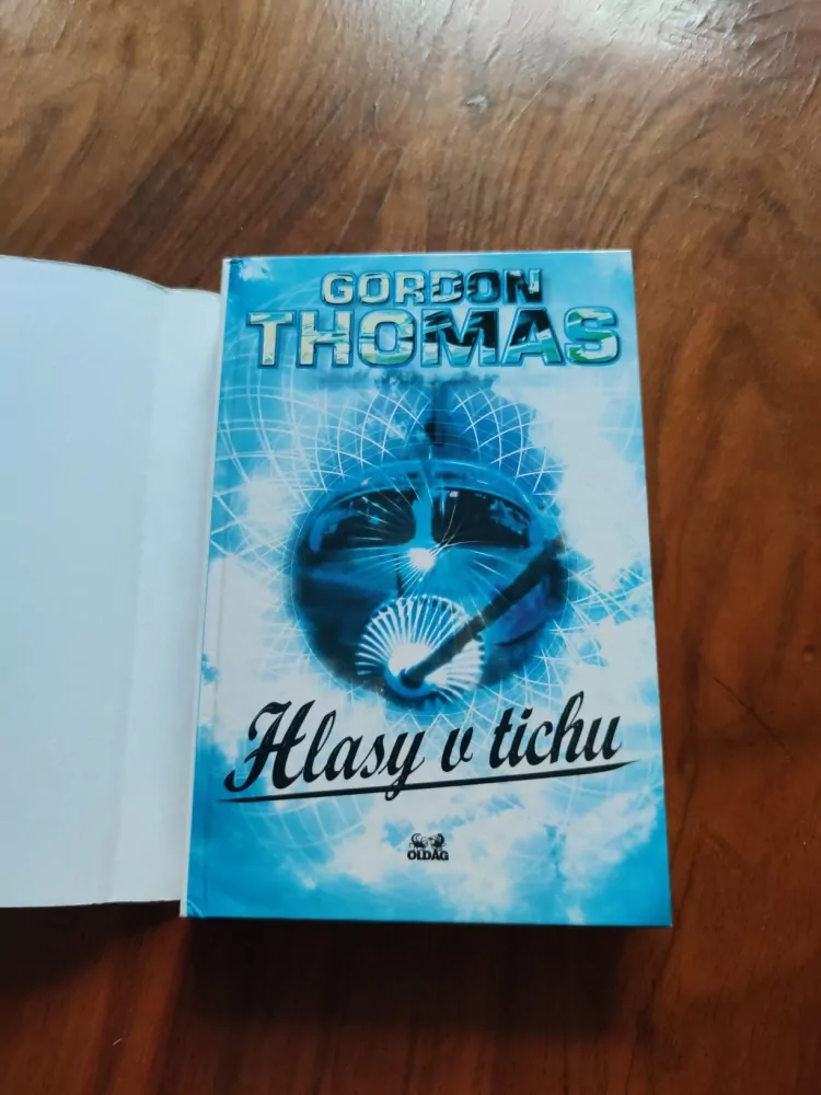 GORDON THOMAS - Hlasy v tichu