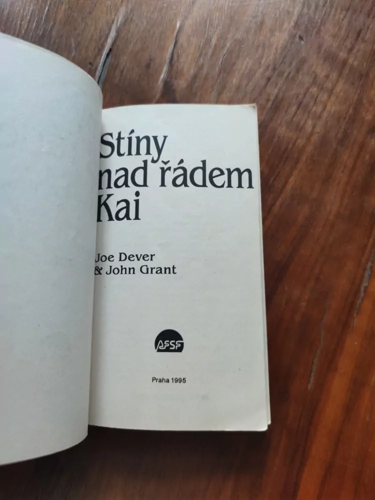 JOE DEVER, JOHN GRANT - Stíny nad řádem Kai
