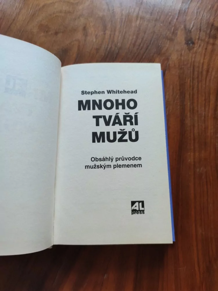 STEPHEN WHITEHEAD - Mnoho tváří mužů