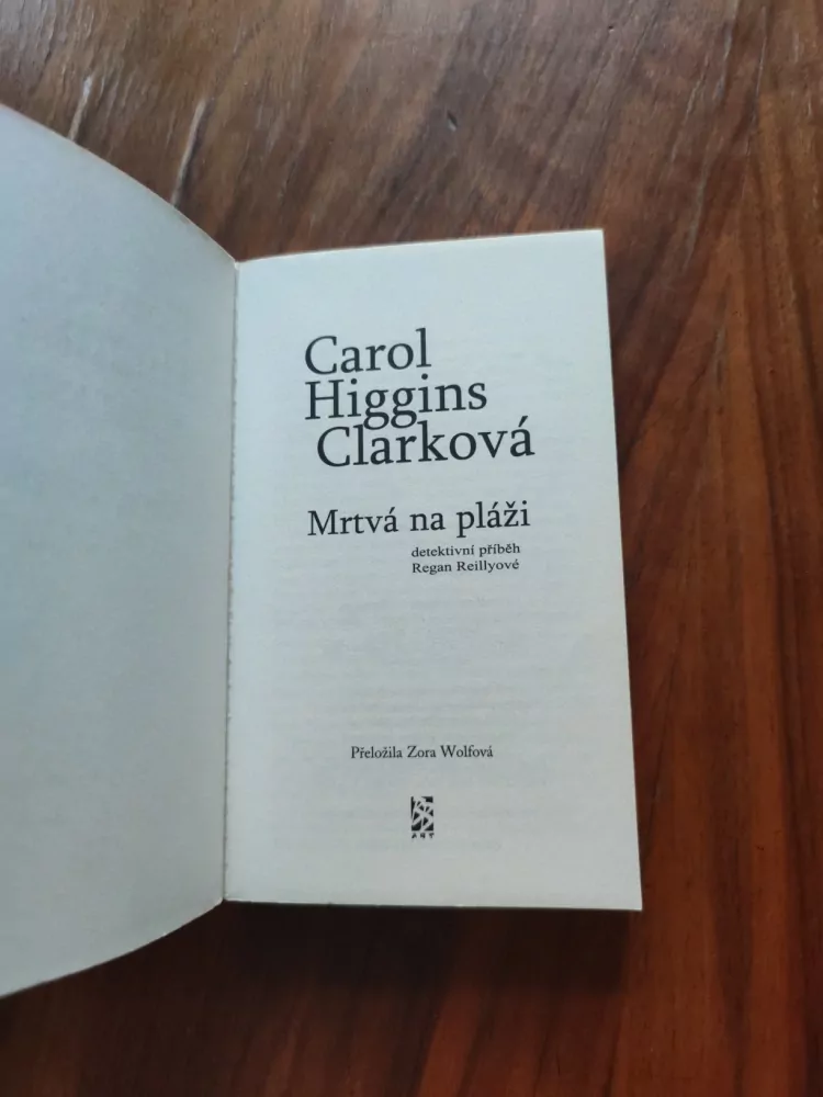 CAROL HIGGINS CLARK - Mrtvá na pláži