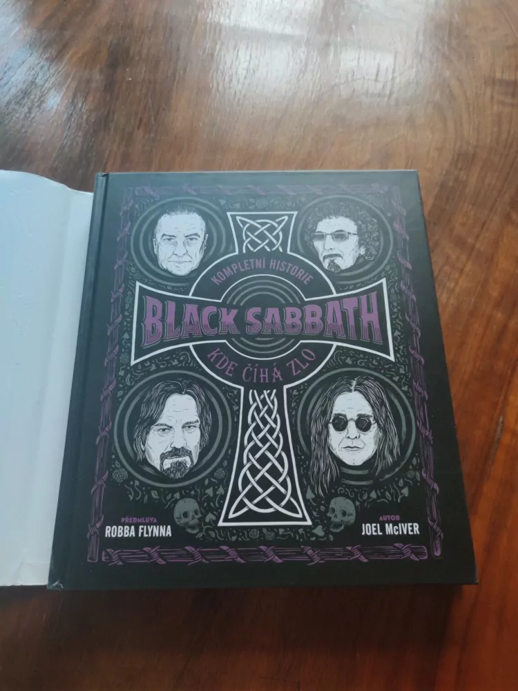 JOEL McIVER - Kompletní historie Black Sabbath - Kde číhá zlo