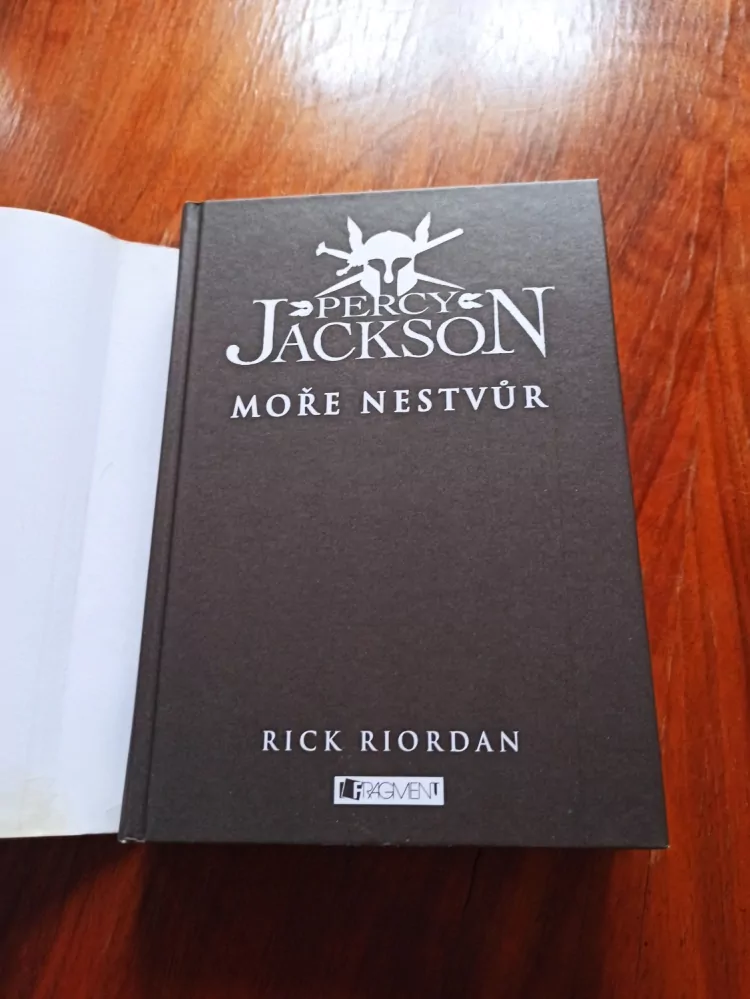 RICK RIORDAN - Percy Jackson 2. - Moře nestvůr