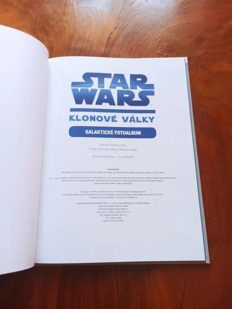 ZACHARY RAU - Star Wars: Klonové války - galaktické fotoalbum