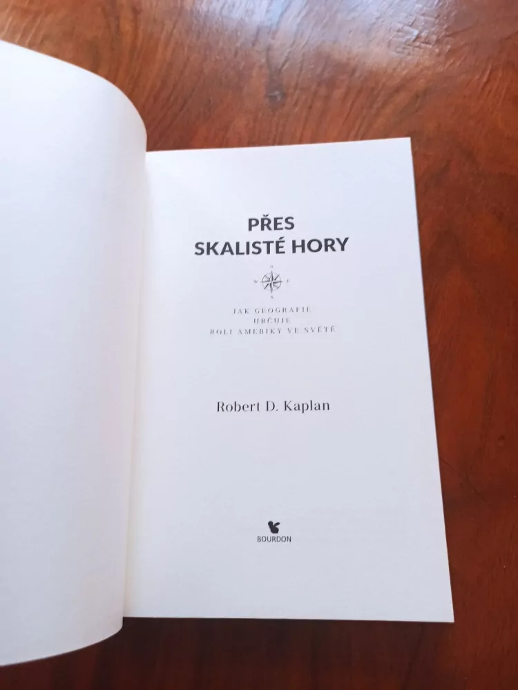 ROBERT D. KAPLAN - Přes Skalisté hory