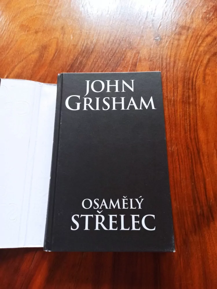 JOHN GRISHAM - Osamělý střelec