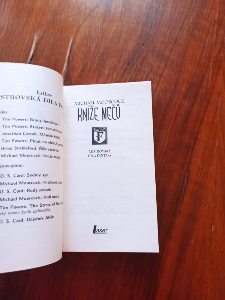 MICHAEL MOORCOCK - Kníže mečů
