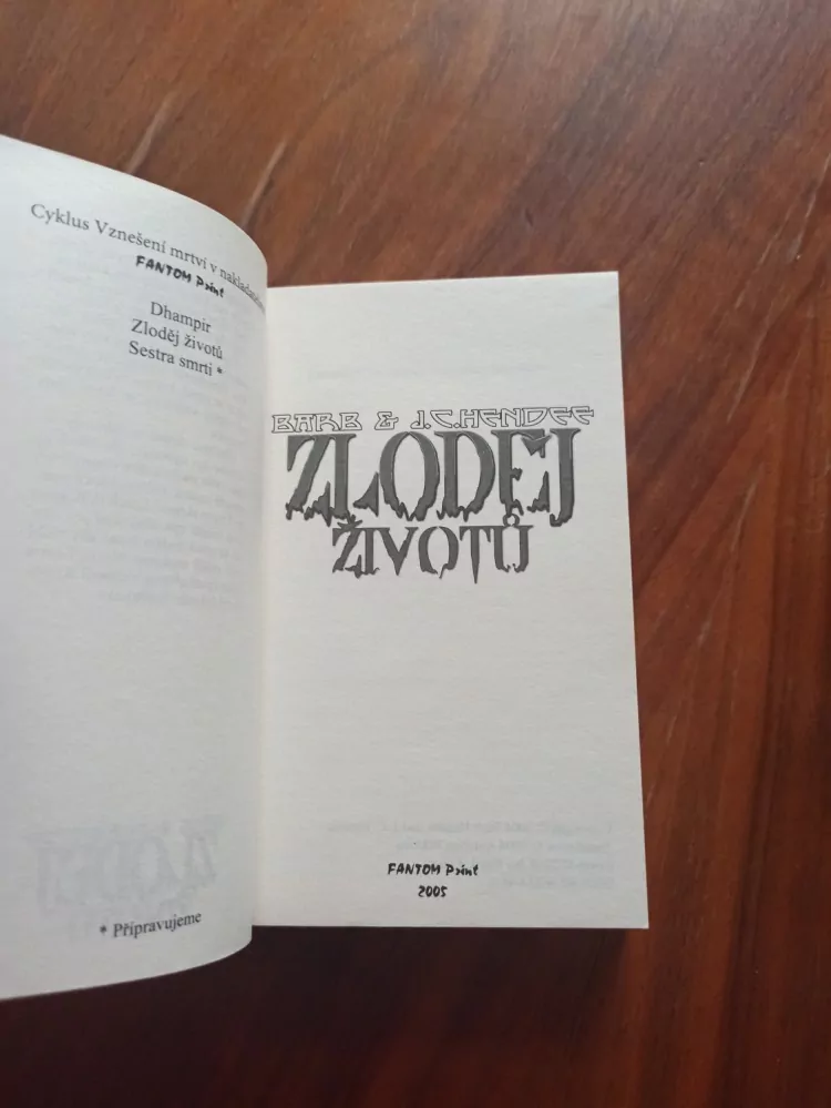 BARB HENDEE, J. C. HENDEE - Zloděj životů