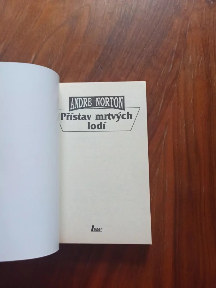 ANDRE NORTON, PAULINE M. GRIFFIN - Přístav mrtvých lodí - Svět čarodějnic 4.