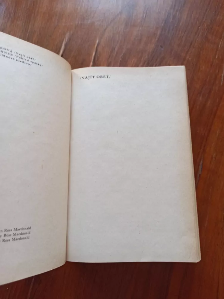 ROSS MAcDONALD - Třikrát soukromý detektiv Lew Archer