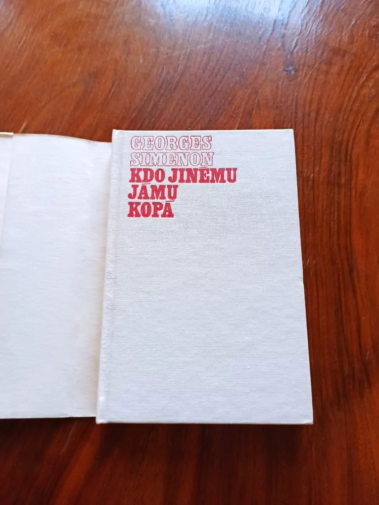 GEORGES SIMENON - Kdo jinému jámu kopá