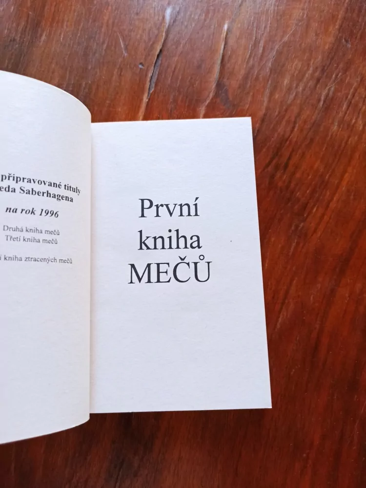 FRED SABERHAGEN - První kniha Mečů