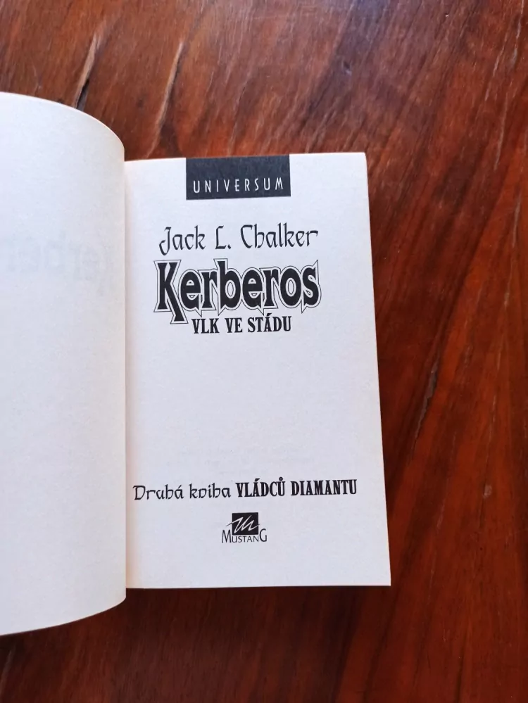 JACK LAURENCE CHALKER - Kerberos: Vlk ve stádu