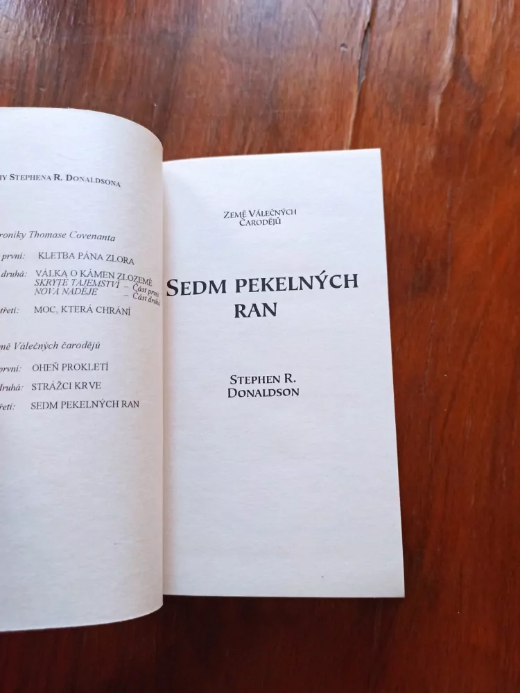 STEPHEN R. DONALDSON - Země válečných čarodějů 3. - Sedm pekelných ran