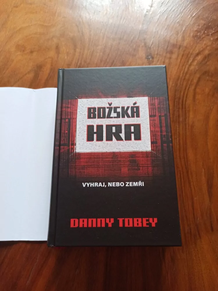 DANNY TOBEY - Božská hra