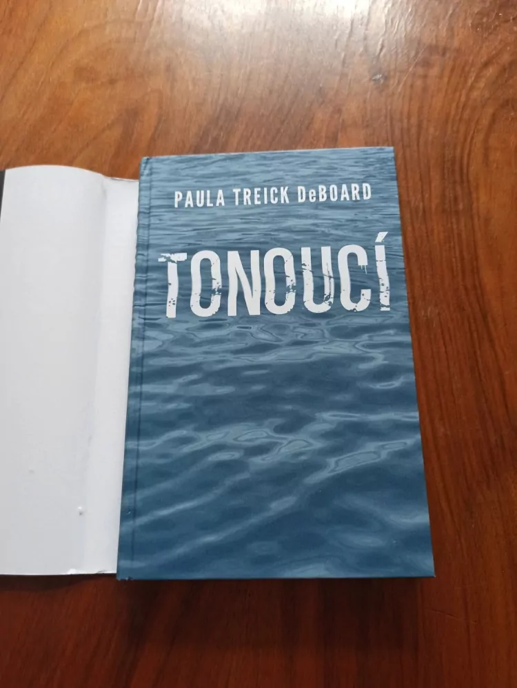 PAULA TREICK DEBOARD - Tonoucí