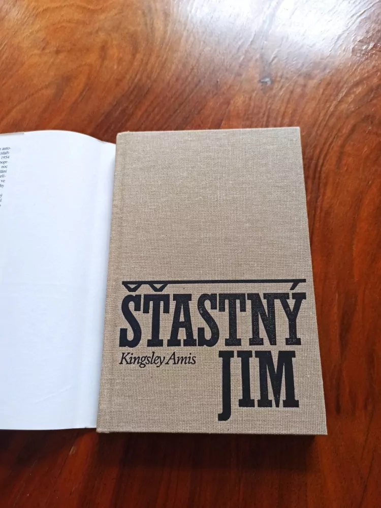 KINGSLEY AMIS - Šťastný Jim