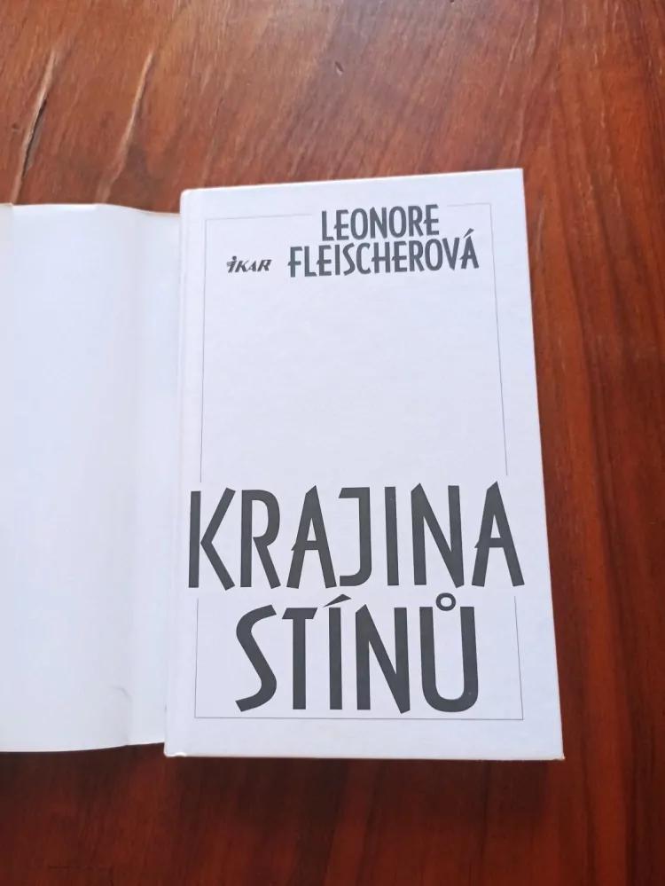 LEONORE FLEISCHER - Krajina stínů