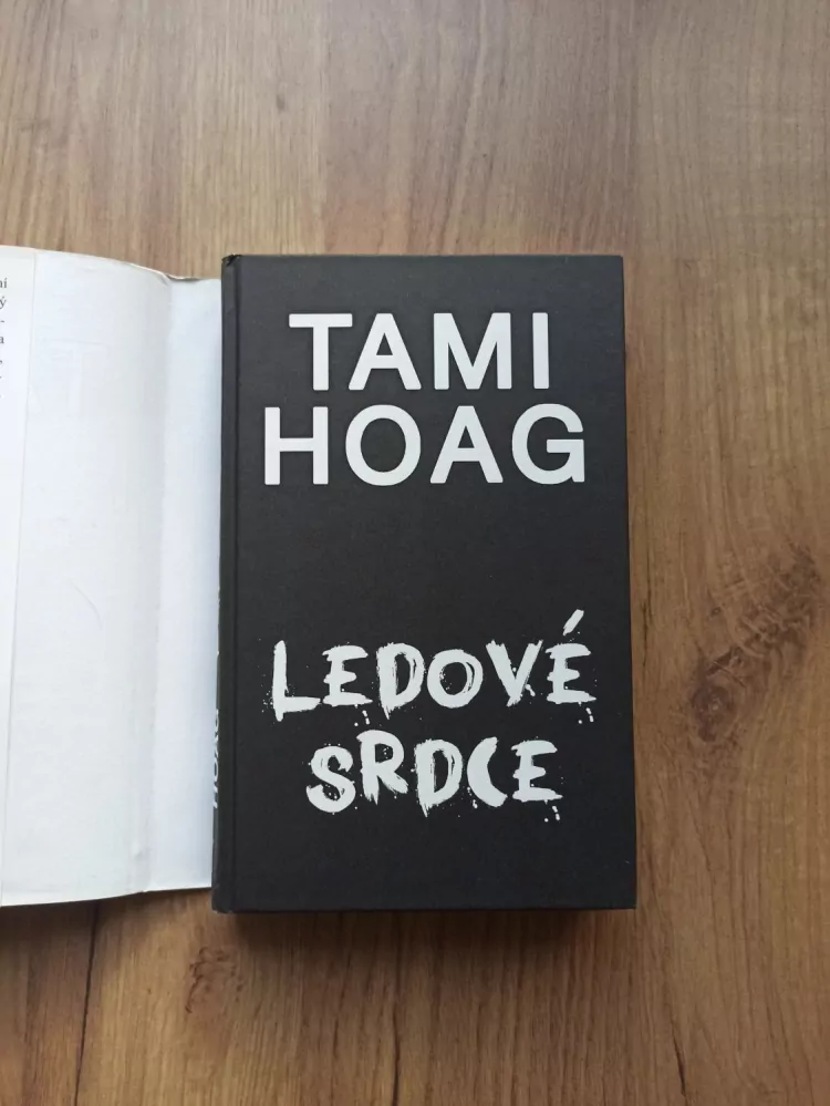TAMI HOAG - Ledové srdce