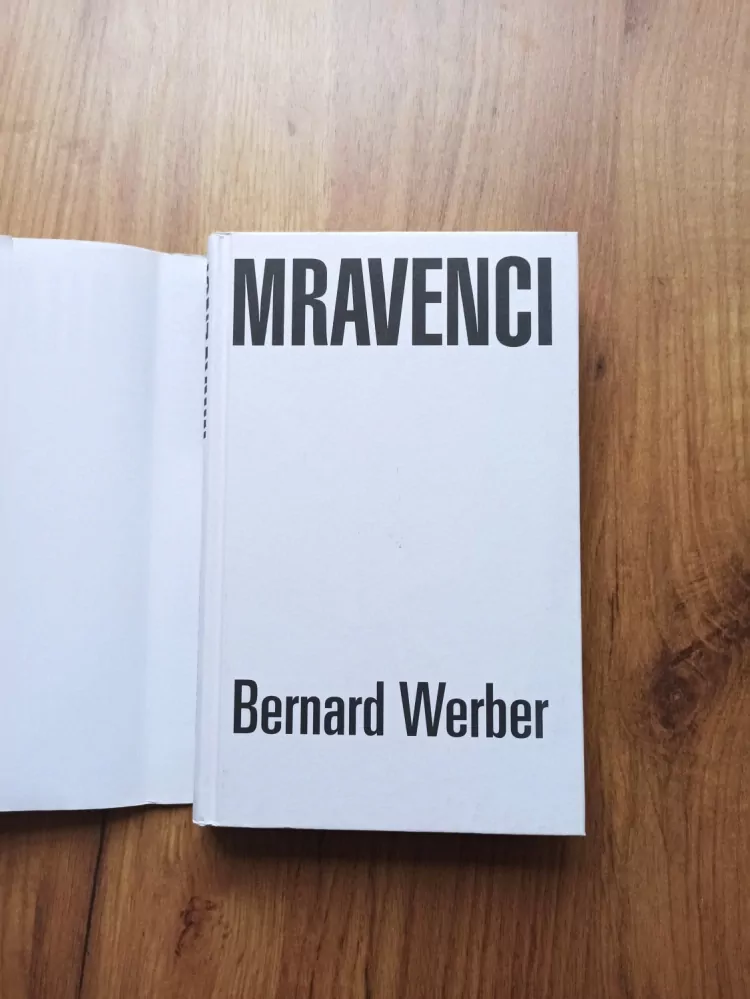 BERNARD WERBER - Mravenci