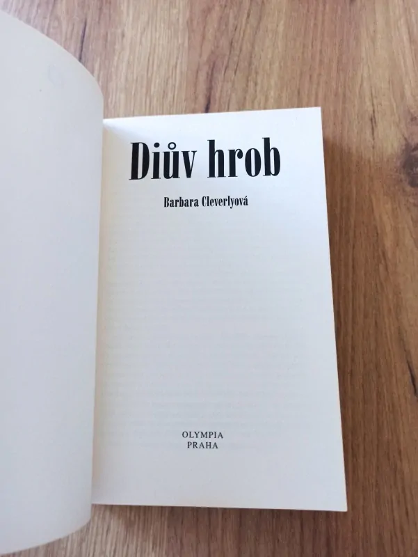 BARBARA CLEVERLY - Diův hrob