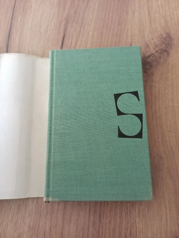 ELLERY QUEEN - Přestupní stanice