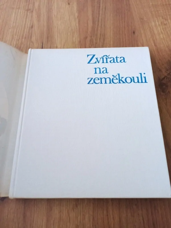 ULRICH SEDLAG - Zvířata na zeměkouli
