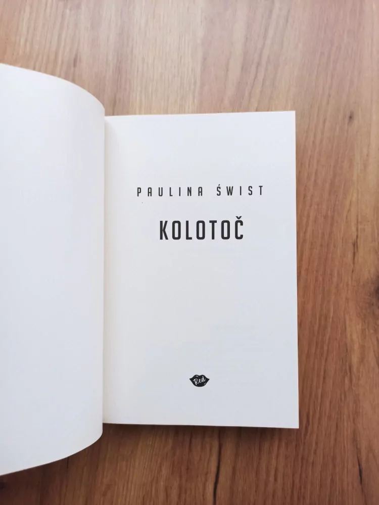 PAULINA ŚWIST - Kolotoč