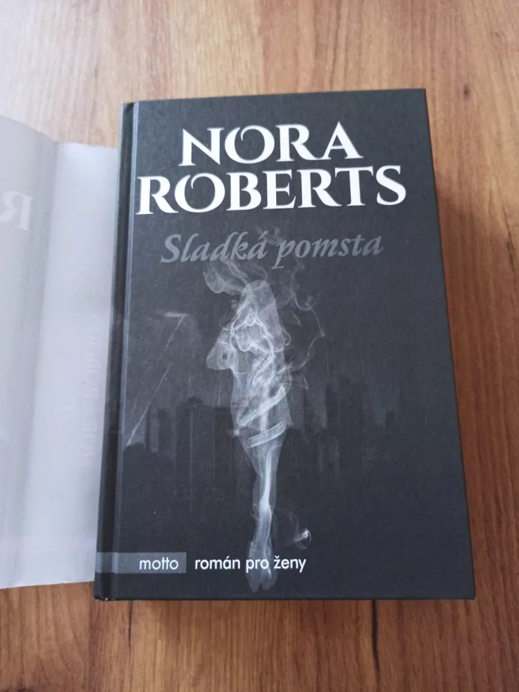 NORA ROBERTS - Sladká pomsta