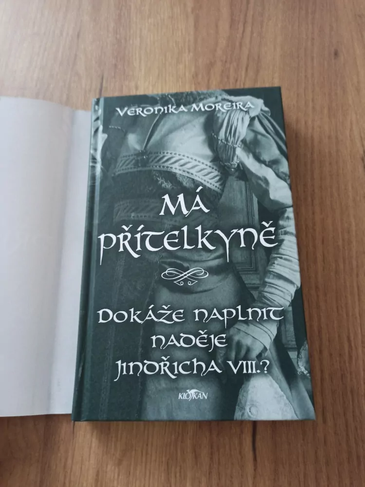 VERONIKA MOREIRA - Má přítelkyně