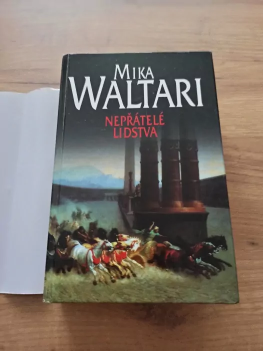 MIKA WALTARI - Nepřátelé lidstva