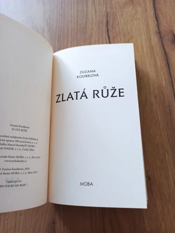 ZUZANA KOUBKOVÁ - Bratr Zdislav 5.díl - Zlatá růže