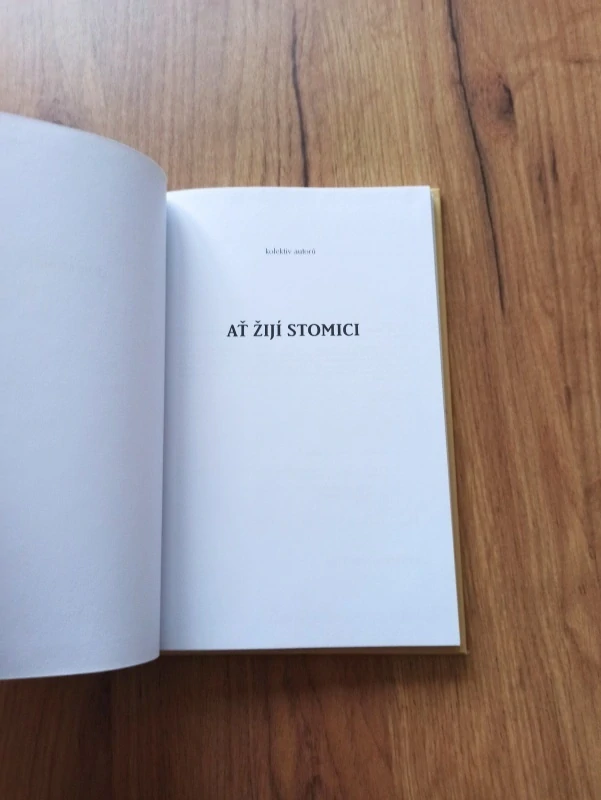 AŤ ŽIJÍ STOMICI