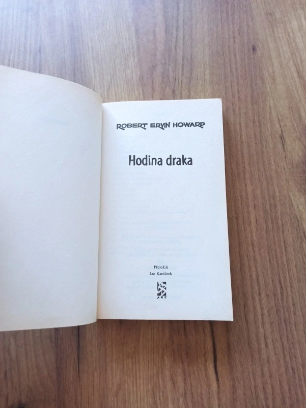ROBERT ERVIN HOWARD - Conan: Hodina draka