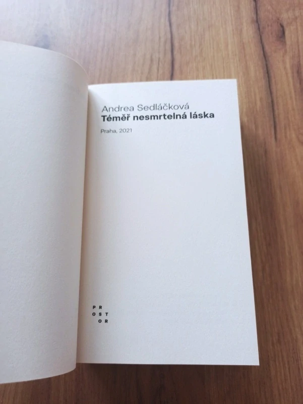 ANDREA SEDLÁČKOVÁ - Téměř nesmrtelná láska