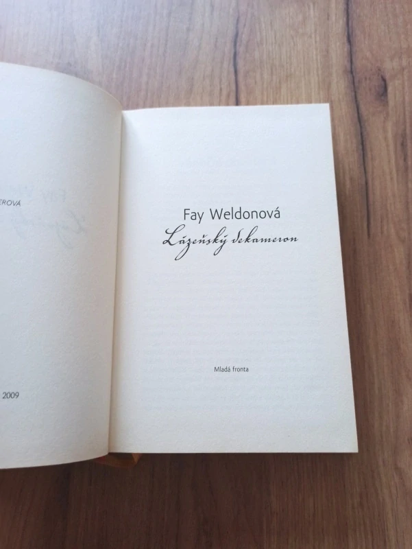 FAY WELDON - Lázeňský dekameron