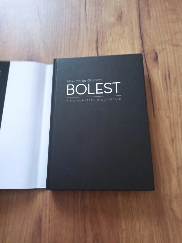 MAURIZIO DE GIOVANNI - Bolest: Zima komisaře Ricciardiho